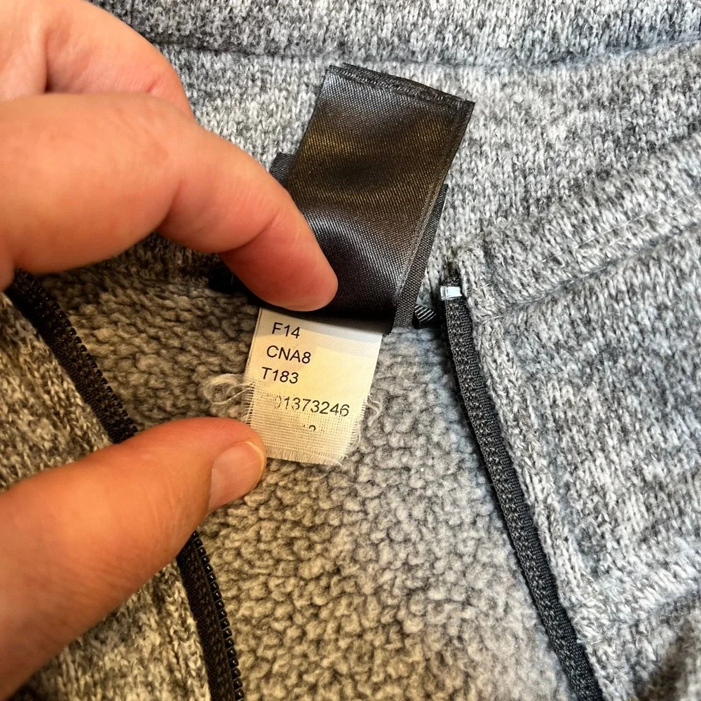 The North Face Mens XL Quarter Zip Fleece Sweater Pullover Grey F14